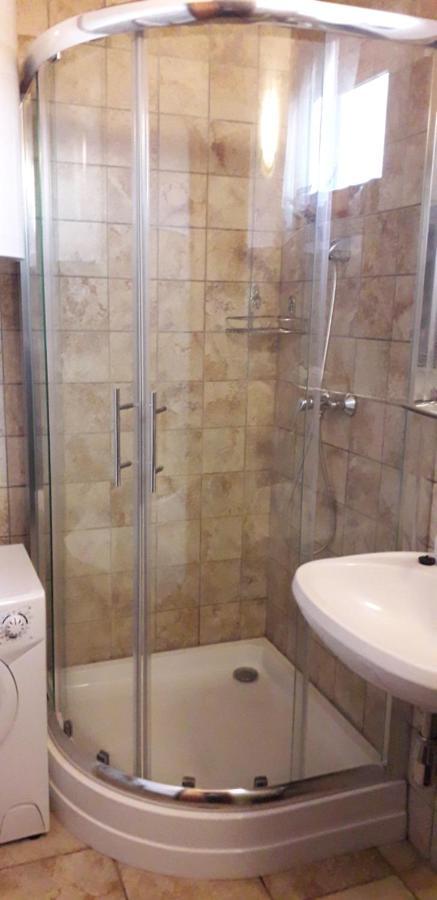 Matyasmadar Vendeghaz Hotel Tard Bagian luar foto