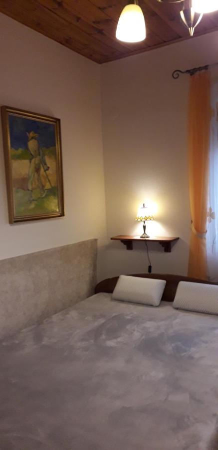 Matyasmadar Vendeghaz Hotel Tard Bagian luar foto