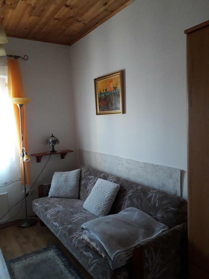 Matyasmadar Vendeghaz Hotel Tard Bagian luar foto