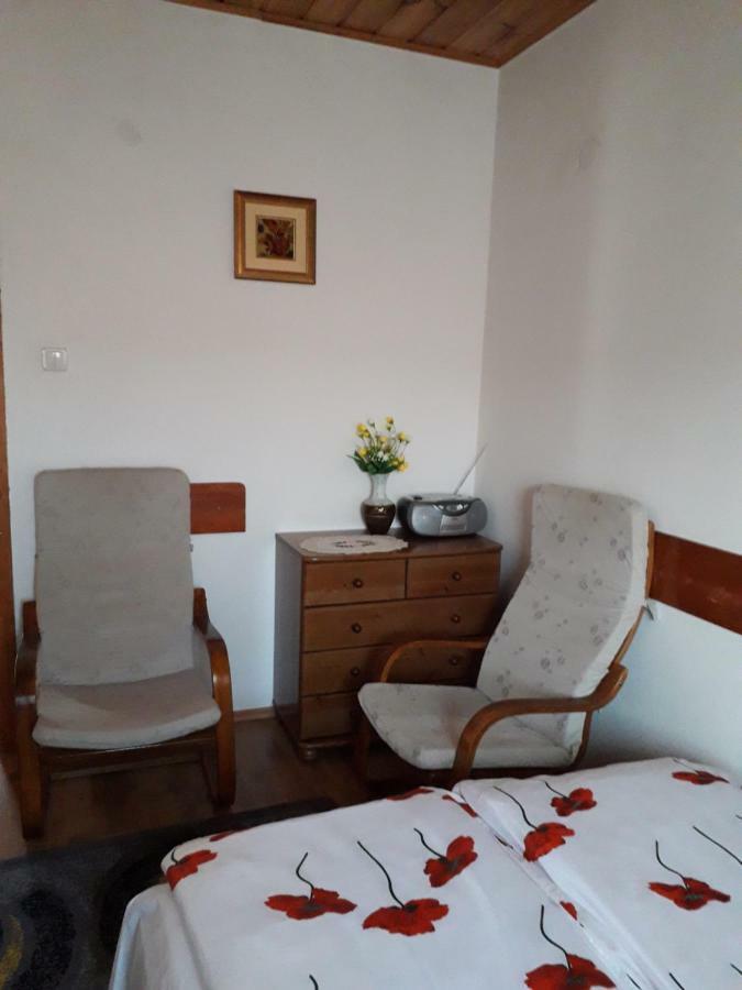 Matyasmadar Vendeghaz Hotel Tard Bagian luar foto